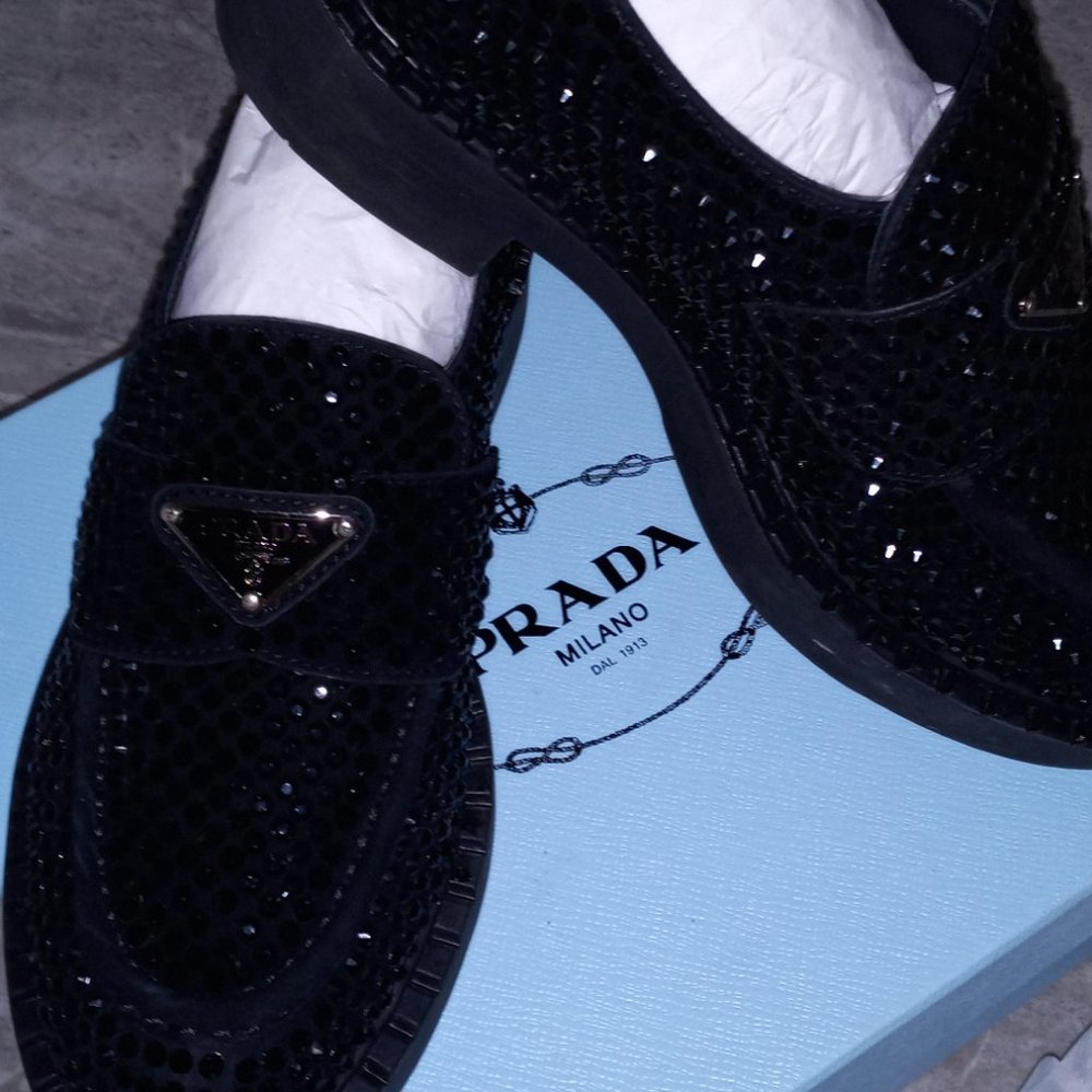 Shoes - Picture 4 of 4